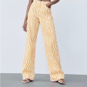 ZARA Women's High Rise Wide Leg Jeans Orange Sorbet Swirl Print